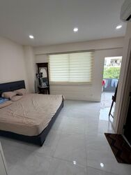 Flora Road (D17), Terrace #567962211